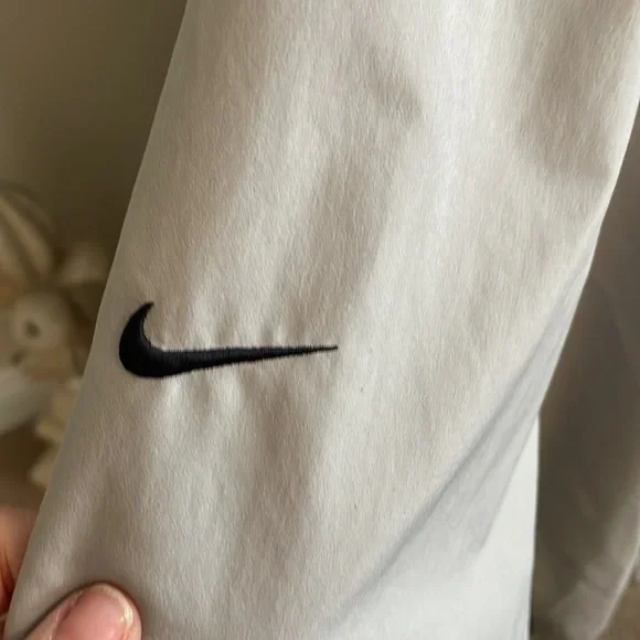 Golf pullover - Picture 3 of 4